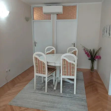 Zeljko Apartment *